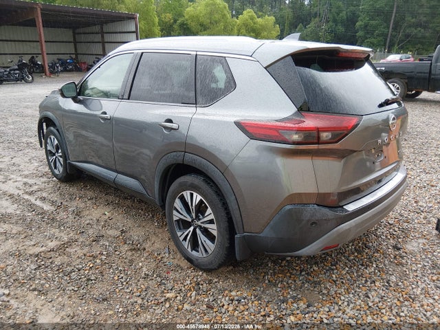 5N1AT3BA6MC802605 Nissan Rogue Sv Fwd
