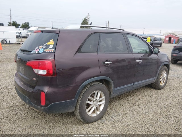 KIA SORENTO LX 2015 5XYKT4A68FG573323 Image 4