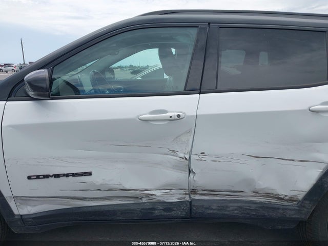 45579088 :رقم المزاد ، 3C4NJDDB6NT221697 vin ، 2022 Jeep Compass Trailhawk 4x4 مزاد بيع