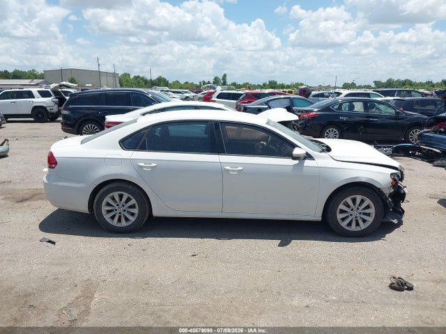 2012 Volkswagen Passat 2.5l S მანქანა იყიდება აუქციონზე, vin: 1VWAH7A36CC096764, აუქციონის ნომერი: 45579090