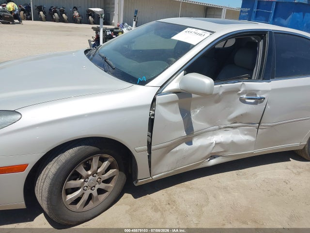 Продажа на аукционе авто 2003 Lexus Es 300, vin: JTHBF30G330138690, номер лота: 45579103