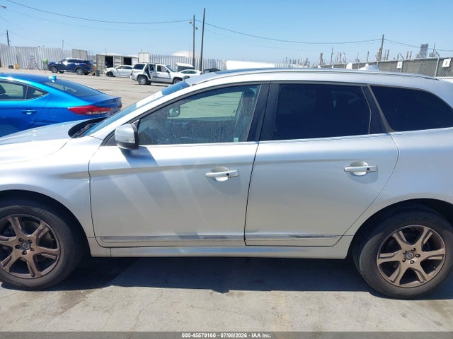 45579160 :رقم المزاد ، YV4902DZ5E2504144 vin ، 2014 Volvo Xc60 T6 R-design Premier Plus مزاد بيع