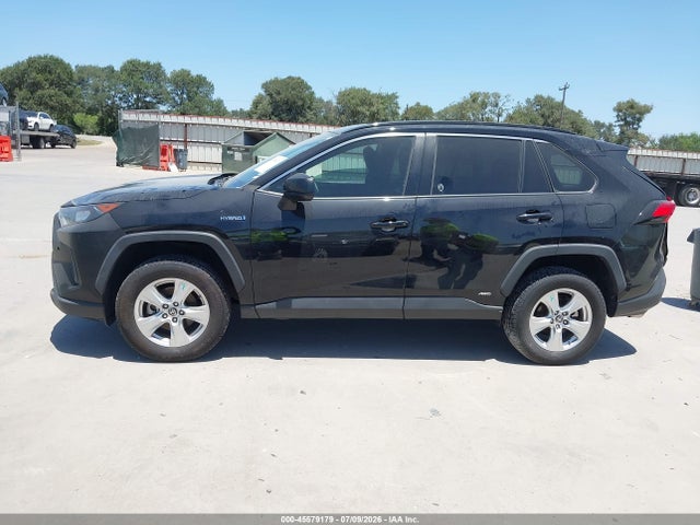 45579179 :رقم المزاد ، 4T3LWRFV2MU034476 vin ، 2021 Toyota Rav4 Hybrid Le مزاد بيع