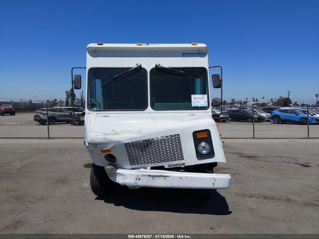 Aukcja sprzedaży 2000 Workhorse Custom Chassis Forward Control Chassis P3500, vin: 5B4KP32R8Y3322144, numer aukcji: 45579207