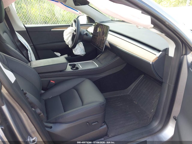 Продажа на аукционе авто 2024 Tesla Model Y Performance Dual Motor All-wheel Drive, vin: 7SAYGDEF6RA320277, номер лота: 45579268