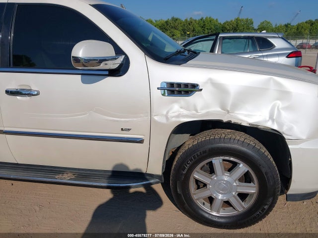 2007 Cadillac Escalade მანქანა იყიდება აუქციონზე, vin: 1GYFK63847R354838, აუქციონის ნომერი: 45579277