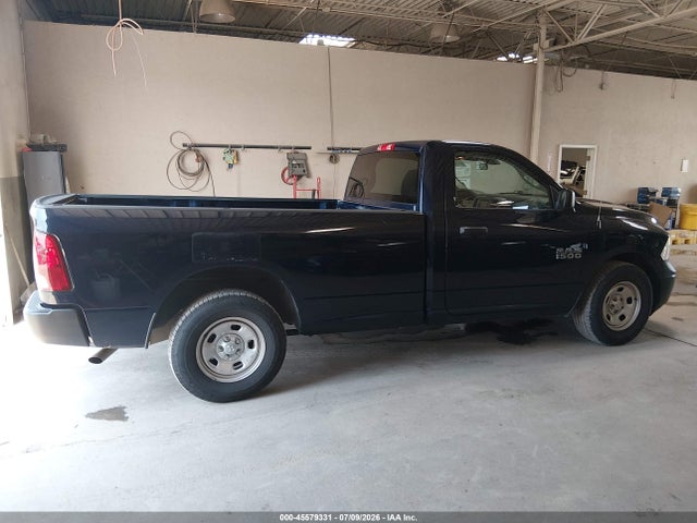 45579331 :رقم المزاد ، 3C6JR6DG1HG764720 vin ، 2017 Ram 1500 Tradesman  4x2 8' Box مزاد بيع