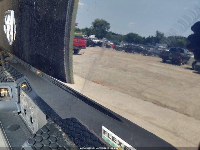 45579331 :رقم المزاد ، 3C6JR6DG1HG764720 vin ، 2017 Ram 1500 Tradesman  4x2 8' Box مزاد بيع