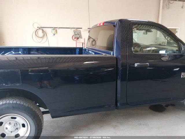 45579331 :رقم المزاد ، 3C6JR6DG1HG764720 vin ، 2017 Ram 1500 Tradesman  4x2 8' Box مزاد بيع