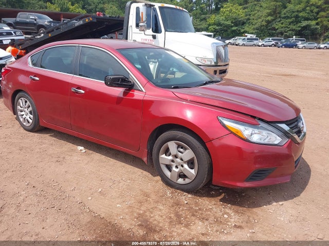 Продажа на аукционе авто 2016 Nissan Altima 2.5 S, vin: 1N4AL3AP1GN318429, номер лота: 45579370
