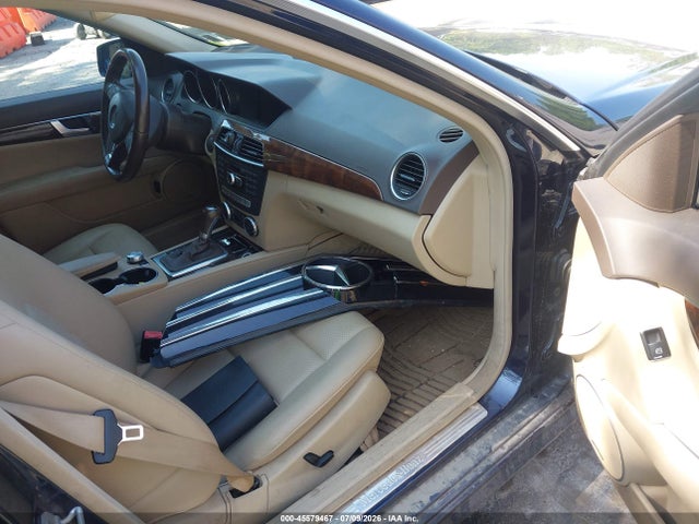 Aukcja sprzedaży 2014 Mercedes-benz C 300 Sport 4matic, vin: WDDGF8AB0EA944271, numer aukcji: 45579467