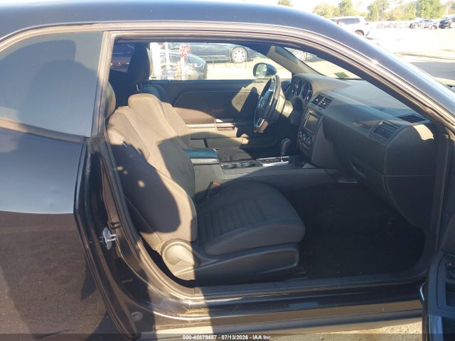 45579487 :رقم المزاد ، 2C3CDYAG3DH692532 vin ، 2013 Dodge Challenger Sxt مزاد بيع