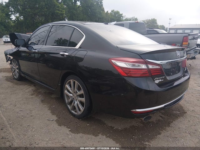 Auction sale of the 2017 Honda Accord Touring V6, vin: 1HGCR3F98HA037542, lot number: 45579491
