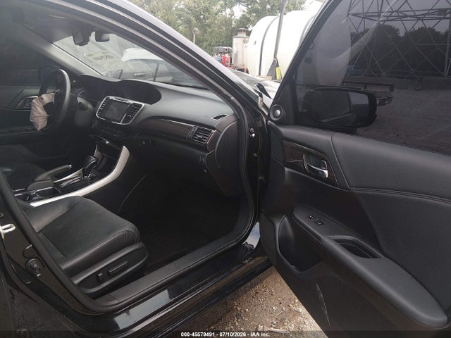 Auction sale of the 2017 Honda Accord Touring V6, vin: 1HGCR3F98HA037542, lot number: 45579491