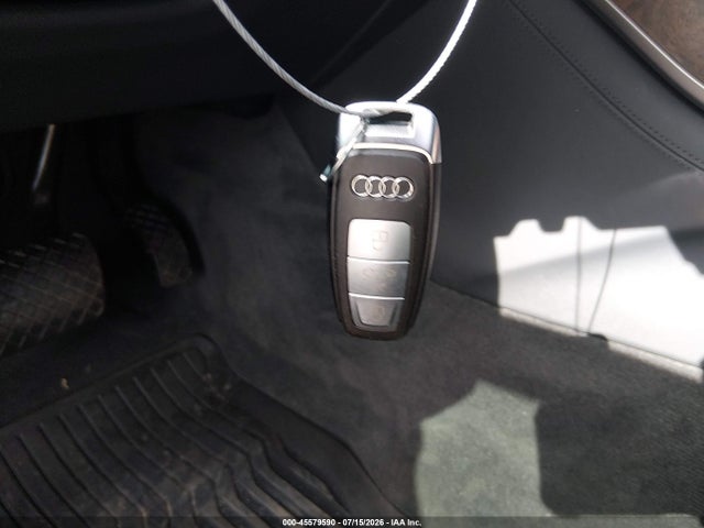 45579590 :رقم المزاد ، WAU8EAF88KN024119 vin ، 2019 Audi A8 L 60 مزاد بيع