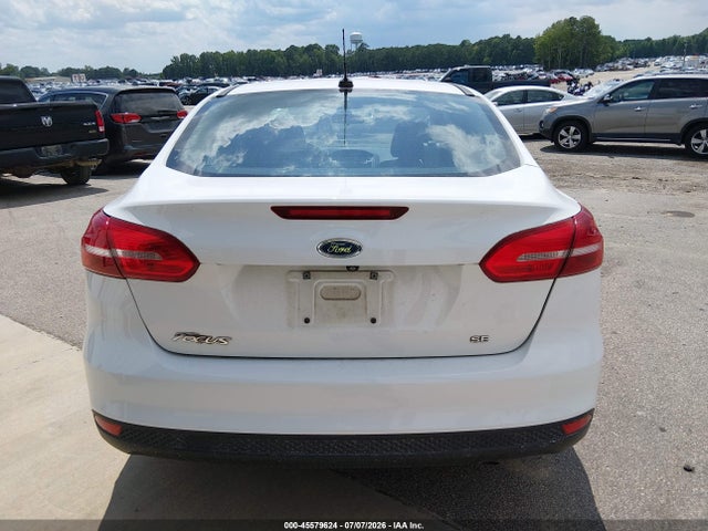 Ford FOCUS SE 2017 1FADP3F26HL320172 Image 16