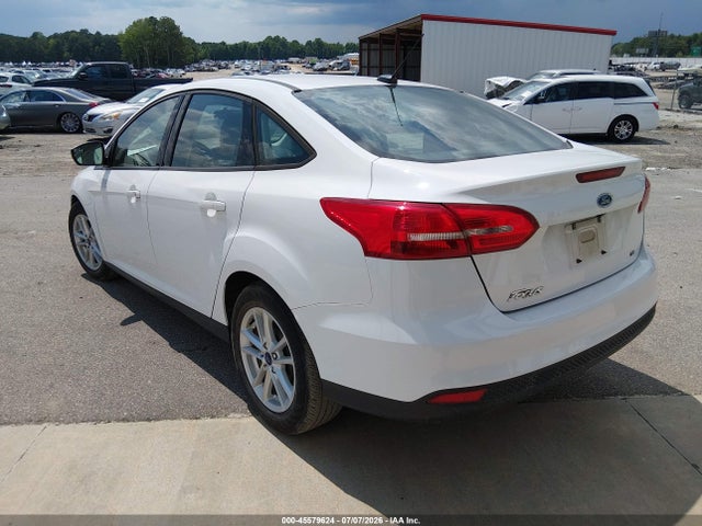 Ford FOCUS SE 2017 1FADP3F26HL320172 Image 3