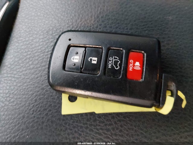 2017 Toyota Highlander Xle მანქანა იყიდება აუქციონზე, vin: 5TDKZRFH1HS218294, აუქციონის ნომერი: 45579665