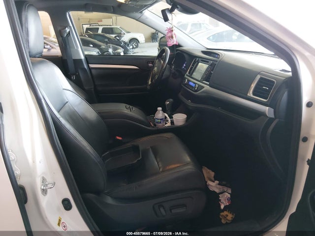 2017 Toyota Highlander Xle მანქანა იყიდება აუქციონზე, vin: 5TDKZRFH1HS218294, აუქციონის ნომერი: 45579665