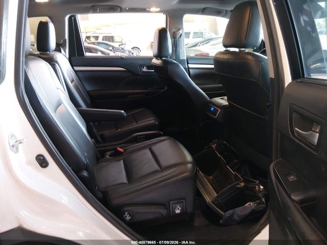 2017 Toyota Highlander Xle მანქანა იყიდება აუქციონზე, vin: 5TDKZRFH1HS218294, აუქციონის ნომერი: 45579665