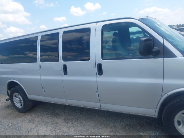 Chevrolet Express 3500 Ls 2019 1GAZGNFG8K1358716 Image 13