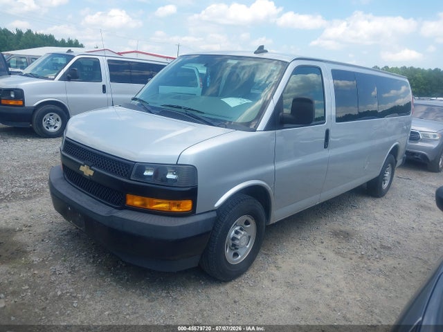 Chevrolet Express 3500 Ls 2019 1GAZGNFG8K1358716 Image 2
