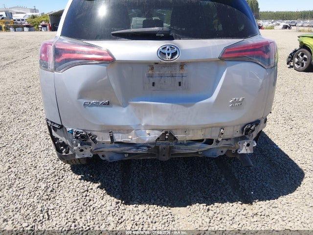 Toyota Rav4 Xle 2017 2T3RFREV2HW687617 Image 6