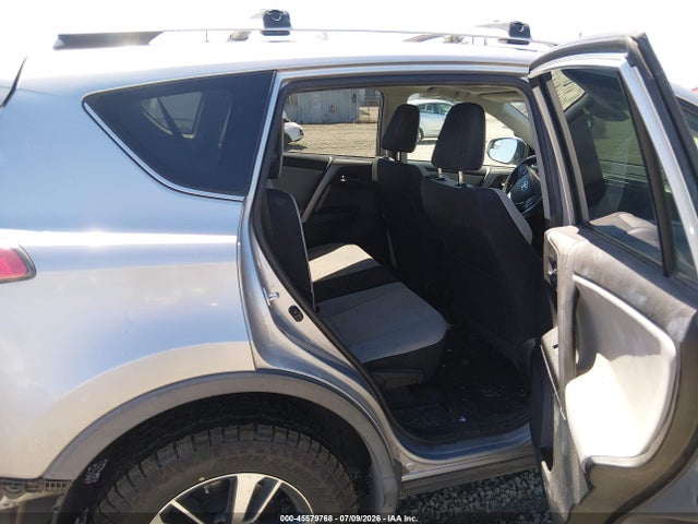 Toyota Rav4 Xle 2017 2T3RFREV2HW687617 Image 8