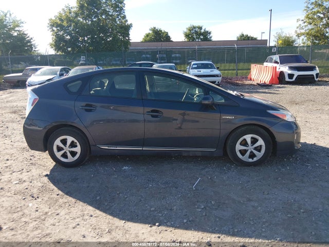 Toyota Prius Three 2015 JTDKN3DU3F1906350 Image 13