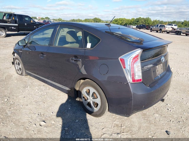 Toyota Prius Three 2015 JTDKN3DU3F1906350 Image 3