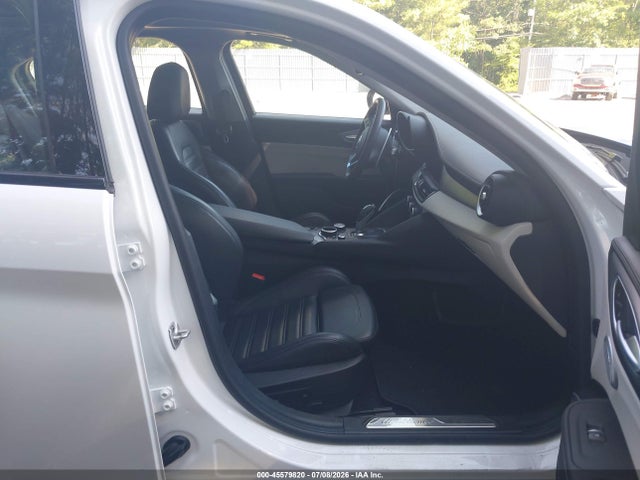 Продажа на аукционе авто 2019 Alfa Romeo Giulia Ti Sport Awd, vin: ZARFANBN9K7602408, номер лота: 45579820