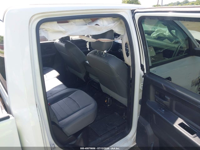 45579886 :رقم المزاد ، 3C6RR7KG1KG681291 vin ، 2019 Ram 1500 Classic Tradesman  4x4 5'7 Box مزاد بيع