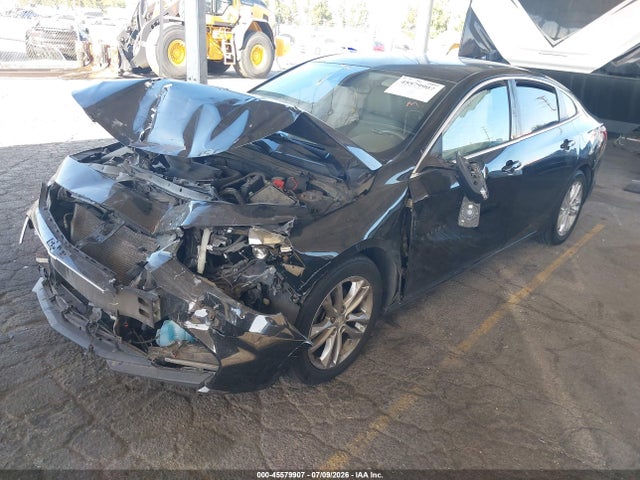 Chevrolet MALIBU LT 2018 1G1ZD5ST8JF201930 Image 2