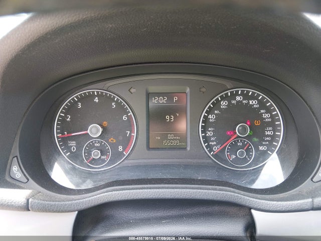 1VWAT7A37FC052176 Volkswagen Passat 1.8t Wolfsburg Edition
