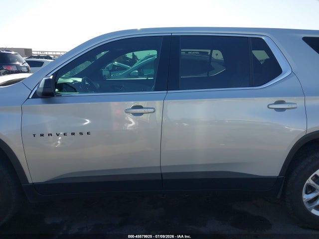 1GNERFKW2NJ122013 Chevrolet Traverse Fwd Ls