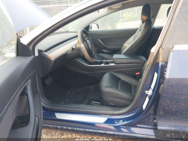 Продажа на аукционе авто 2018 Tesla Model 3 Long Range/mid Range, vin: 5YJ3E1EA0JF008155, номер лота: 45579967