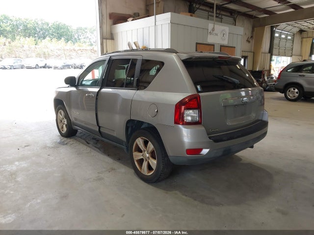 Продажа на аукционе авто 2017 Jeep Compass Sport, vin: 1C4NJCBA0HD123859, номер лота: 45579977