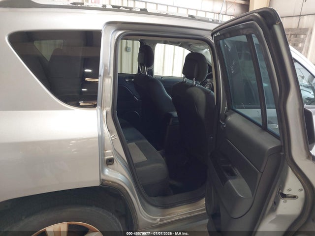 Продажа на аукционе авто 2017 Jeep Compass Sport, vin: 1C4NJCBA0HD123859, номер лота: 45579977