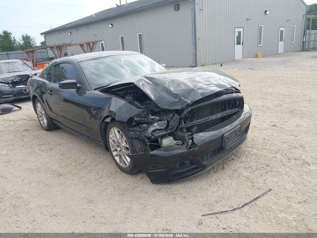 Продаж на аукціоні авто 2014 Ford Mustang V6 Premium, vin: 1ZVBP8AM1E5331861, номер лоту: 45580006