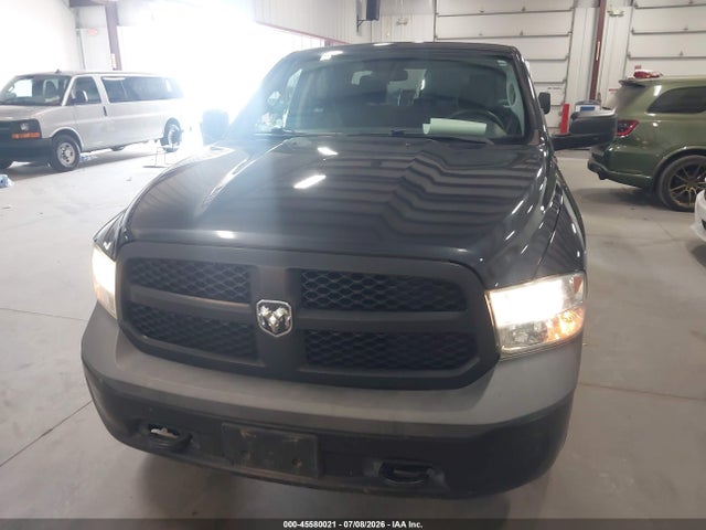 2018 Ram 1500 Tradesman  4x4 5'7 Box მანქანა იყიდება აუქციონზე, vin: 1C6RR7KG2JS306744, აუქციონის ნომერი: 45580021