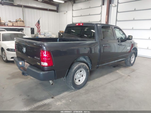 2018 Ram 1500 Tradesman  4x4 5'7 Box მანქანა იყიდება აუქციონზე, vin: 1C6RR7KG2JS306744, აუქციონის ნომერი: 45580021