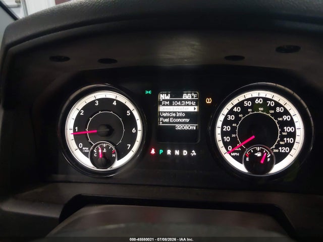2018 Ram 1500 Tradesman  4x4 5'7 Box მანქანა იყიდება აუქციონზე, vin: 1C6RR7KG2JS306744, აუქციონის ნომერი: 45580021