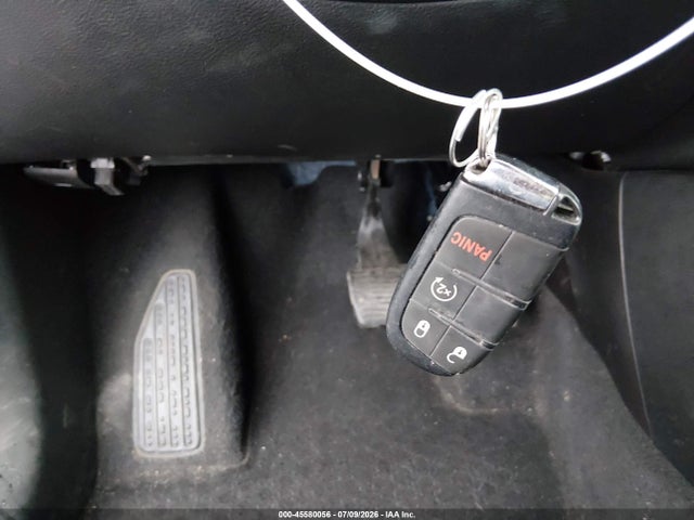 45580056 :رقم المزاد ، 3C4NJDBB2LT209692 vin ، 2020 Jeep Compass Latitude 4x4 مزاد بيع