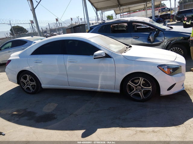 WDDSJ4EB2KN719415 Mercedes-Benz CLA 250