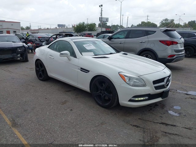 Aukcja sprzedaży 2016 Mercedes-benz Slk 300, vin: WDDPK3JAXGF120273, numer aukcji: 45580065