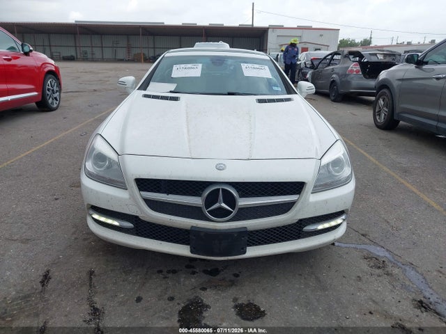 Auction sale of the 2016 Mercedes-benz Slk 300, vin: WDDPK3JAXGF120273, lot number: 45580065