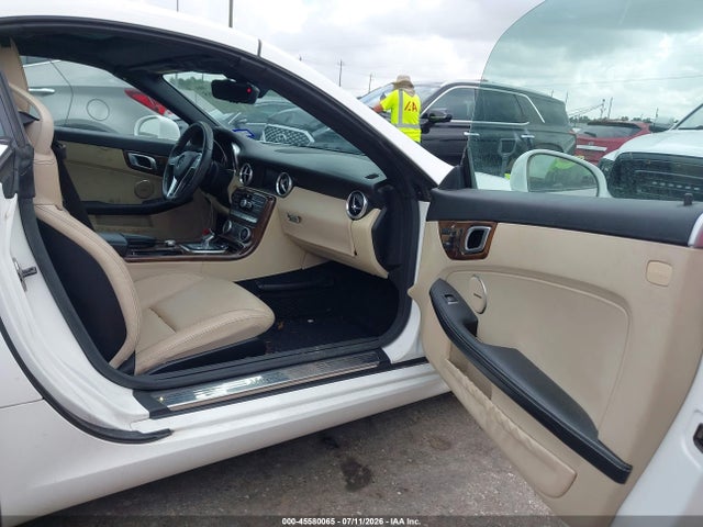 Auction sale of the 2016 Mercedes-benz Slk 300, vin: WDDPK3JAXGF120273, lot number: 45580065