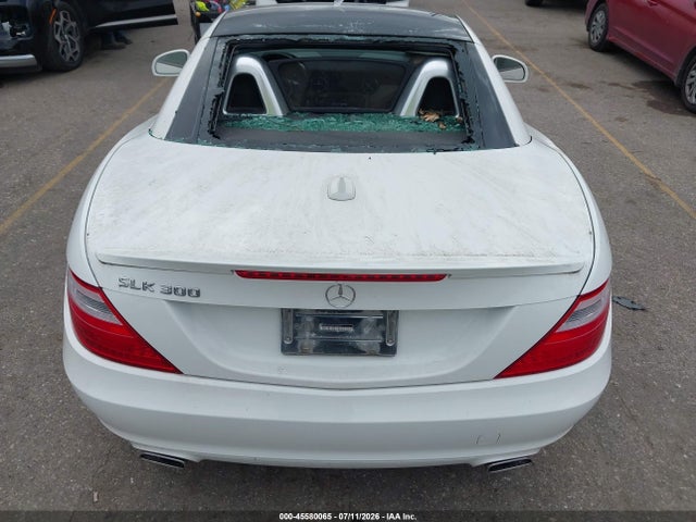 Auction sale of the 2016 Mercedes-benz Slk 300, vin: WDDPK3JAXGF120273, lot number: 45580065