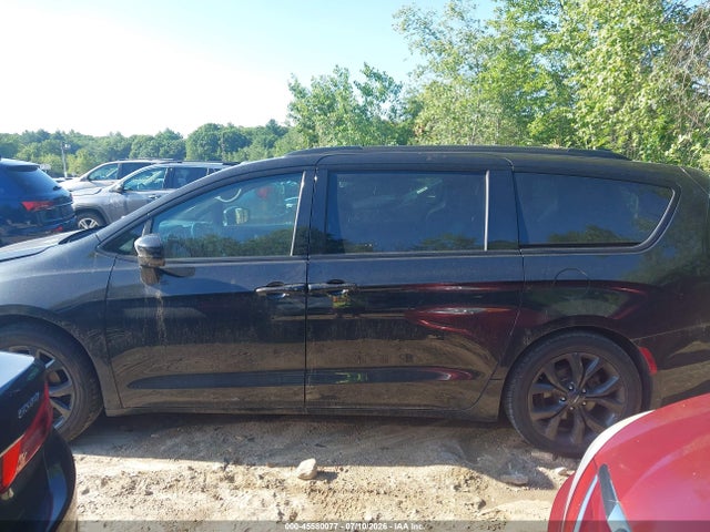 45580077 :رقم المزاد ، 2C4RC1EG1KR576523 vin ، 2019 Chrysler Pacifica Touring L Plus مزاد بيع