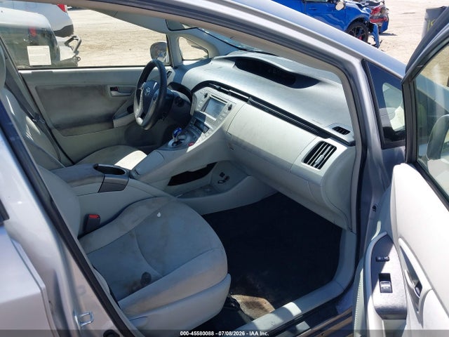 Toyota Prius Two 2015 JTDKN3DU5F0421648 Image 5